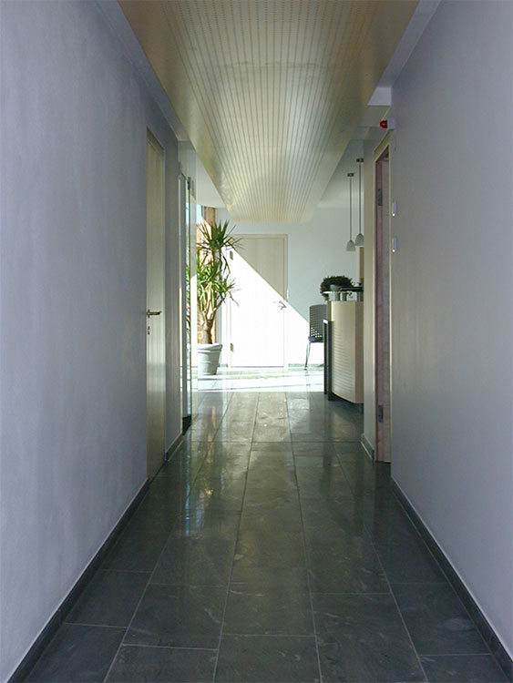  Zahnarztpraxis Obwegeser 